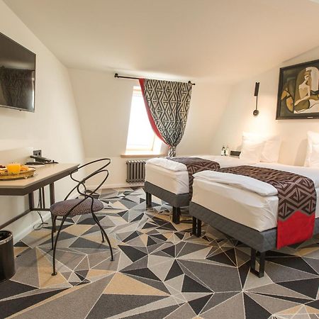 Art Hotel Roma リエパーヤ エクステリア 写真