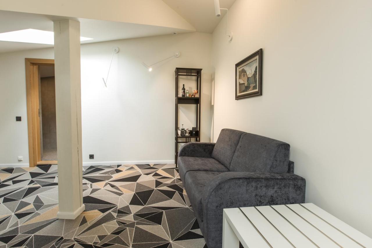 Art Hotel Roma リエパーヤ エクステリア 写真