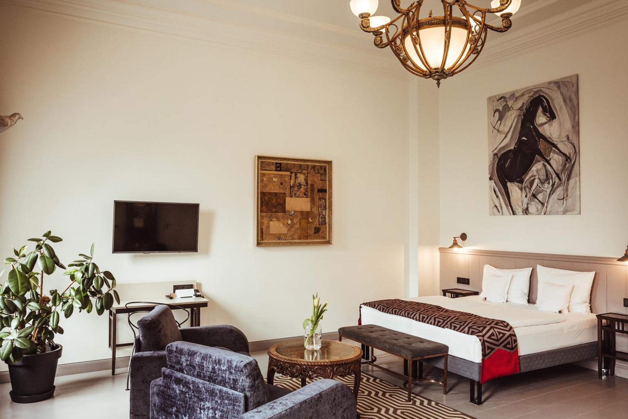 Art Hotel Roma リエパーヤ エクステリア 写真