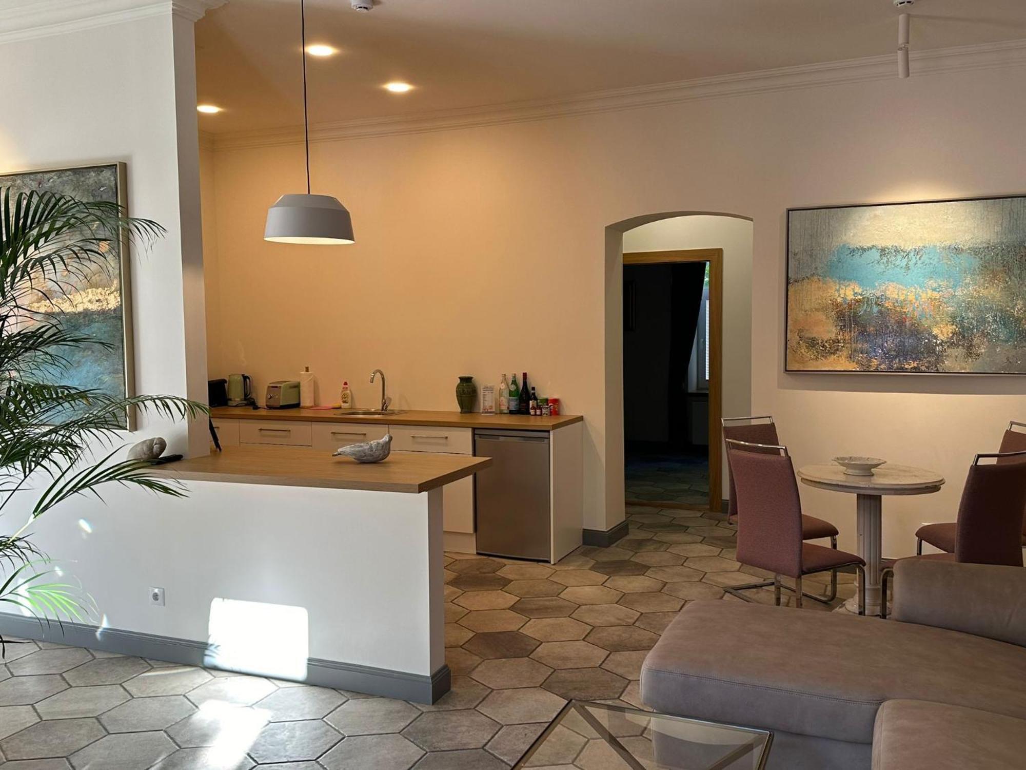 Art Hotel Roma リエパーヤ エクステリア 写真