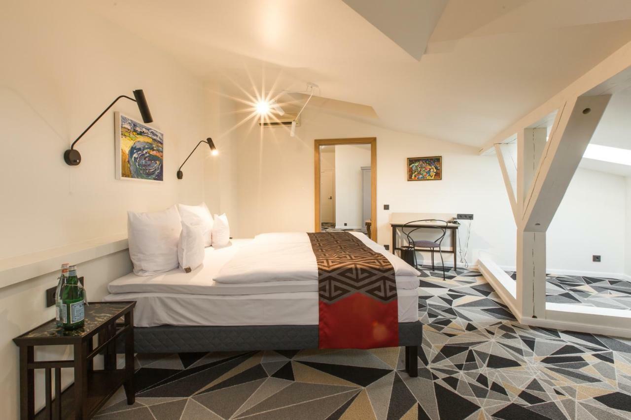 Art Hotel Roma リエパーヤ エクステリア 写真